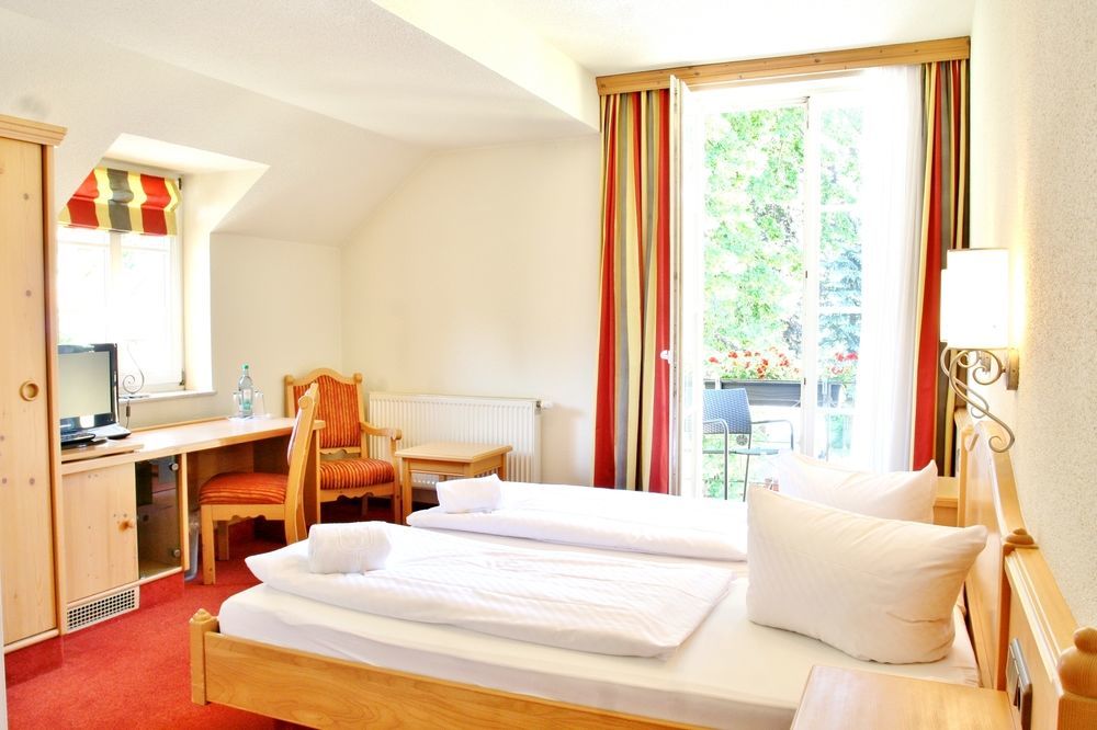 Hotel Alttolkewitzer Hof Dresden Exterior foto