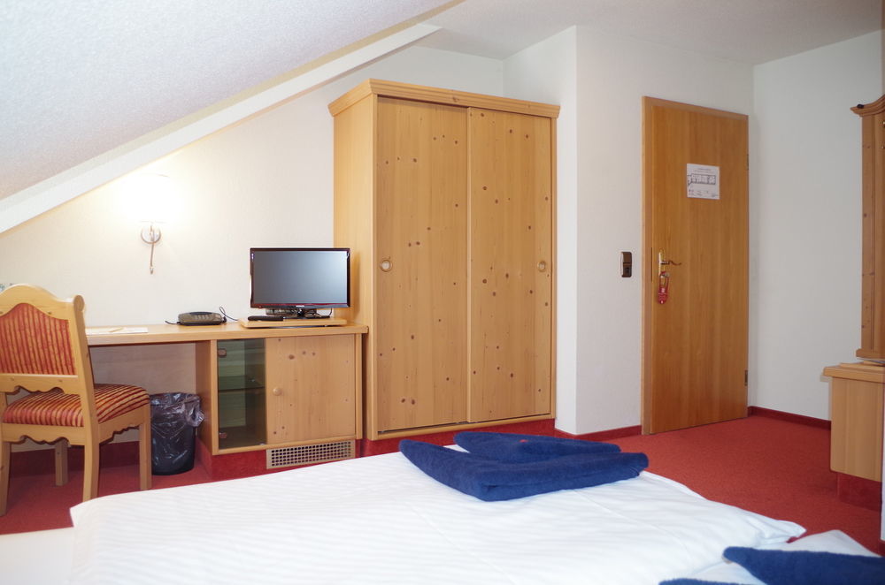 Hotel Alttolkewitzer Hof Dresden Exterior foto